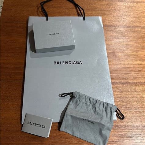 Discreet Packaging BALENCIAGA Clothes